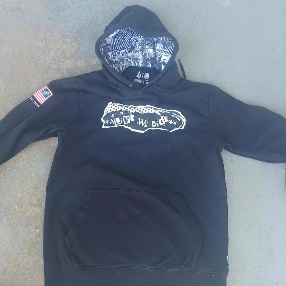 Volcom Patched black Hoodie